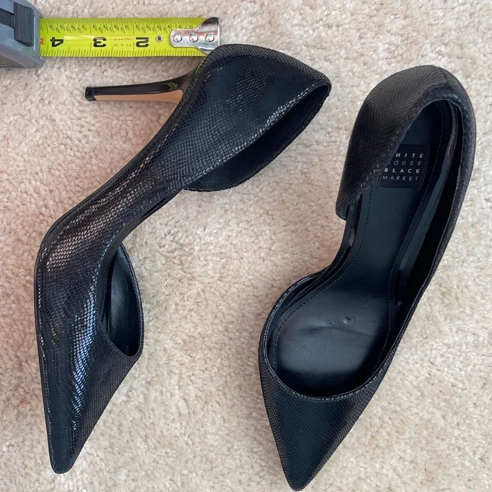 White House Black Market Black Dorsay Style Heels mismatched sizes L7.5 R7
